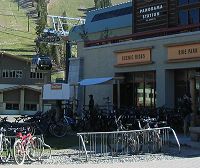 Gondola approaching Mammoth Mountain Panorama Station